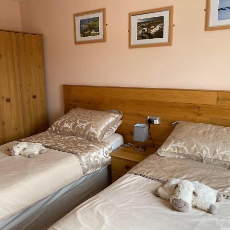 Creag Dubh Bed & Breakfast Kyle of Lochalsh Ngoại thất bức ảnh