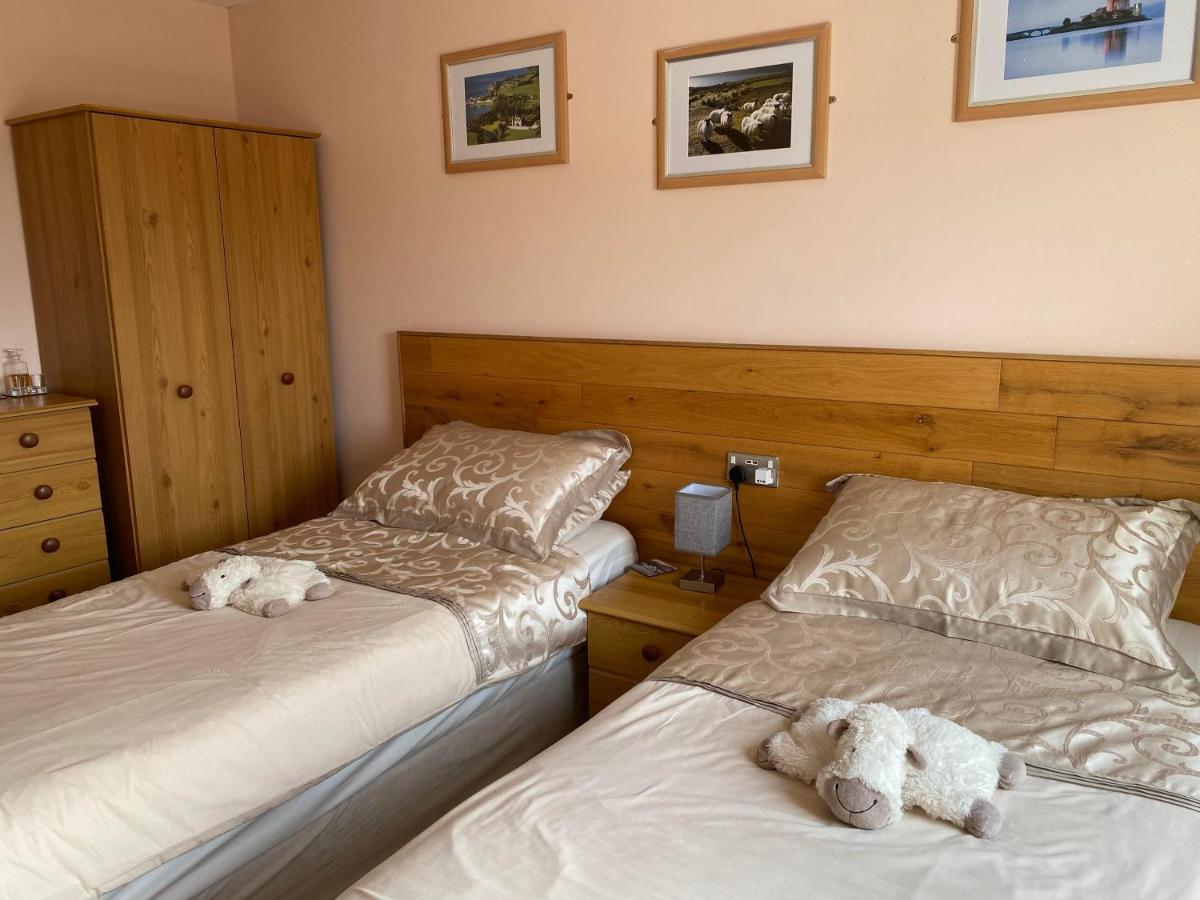Creag Dubh Bed & Breakfast Kyle of Lochalsh Ngoại thất bức ảnh